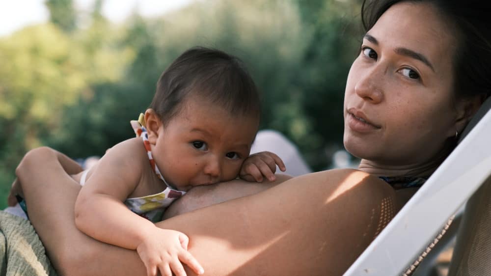 Women can Breastfeed, Work, and Travel without Formula